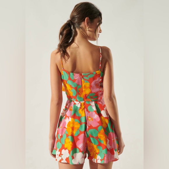 Romper from boutique - Picture 2 of 3